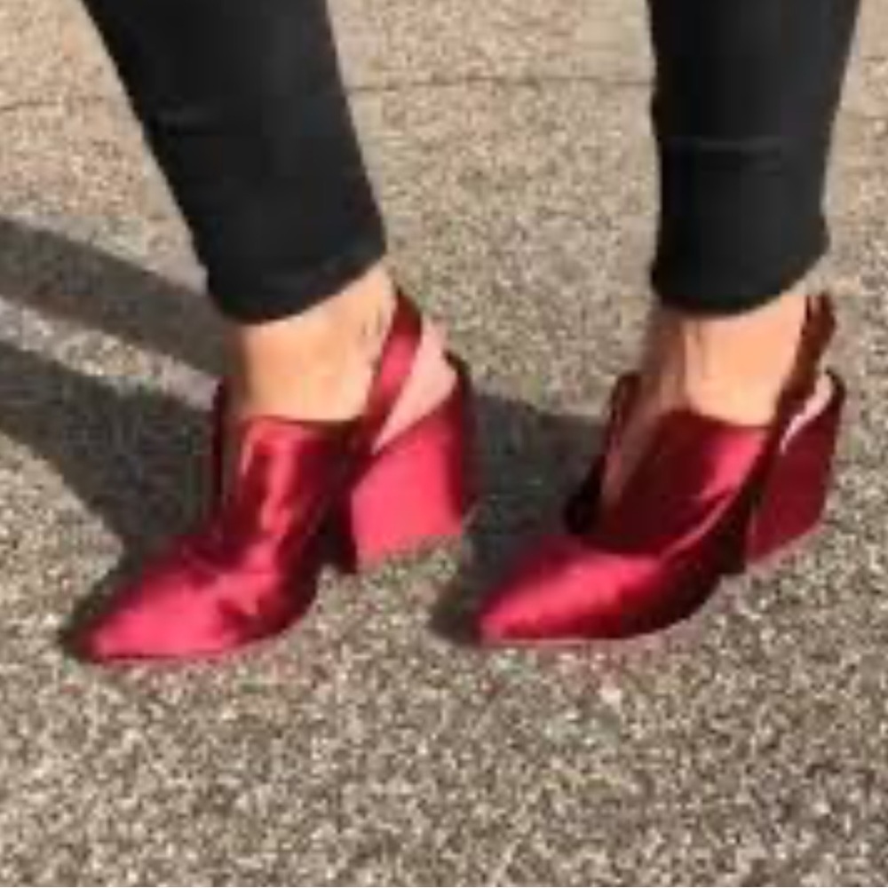 Oui Gal block heels, size 8, marroon